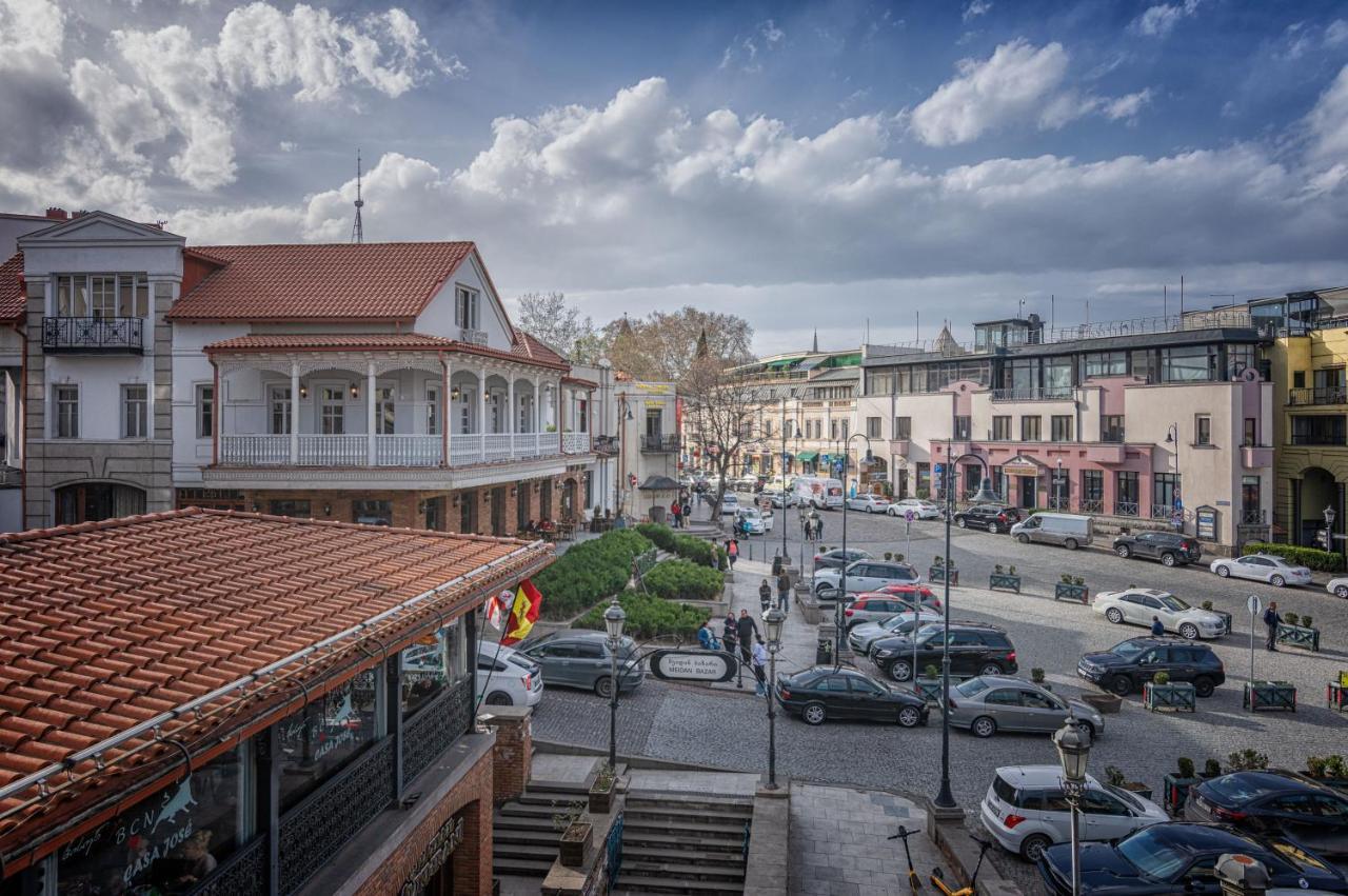 Hotel Elesa Tbilisi Eksteriør billede